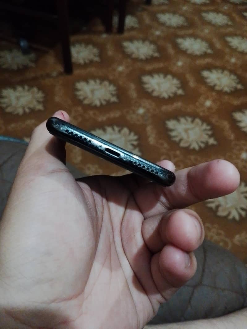 Apple iPhone X 0
