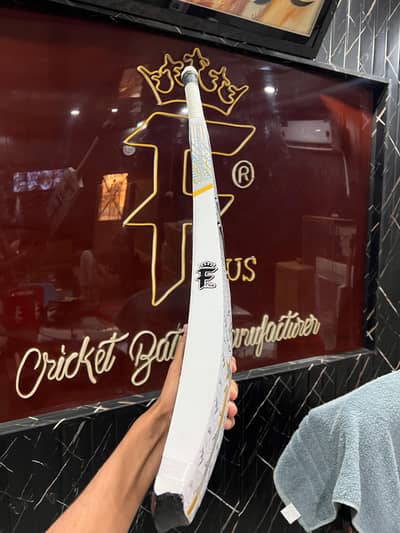 F+ taimoor original bat