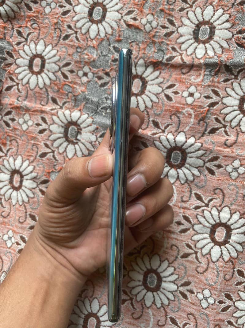 Infinix Zero 40 4