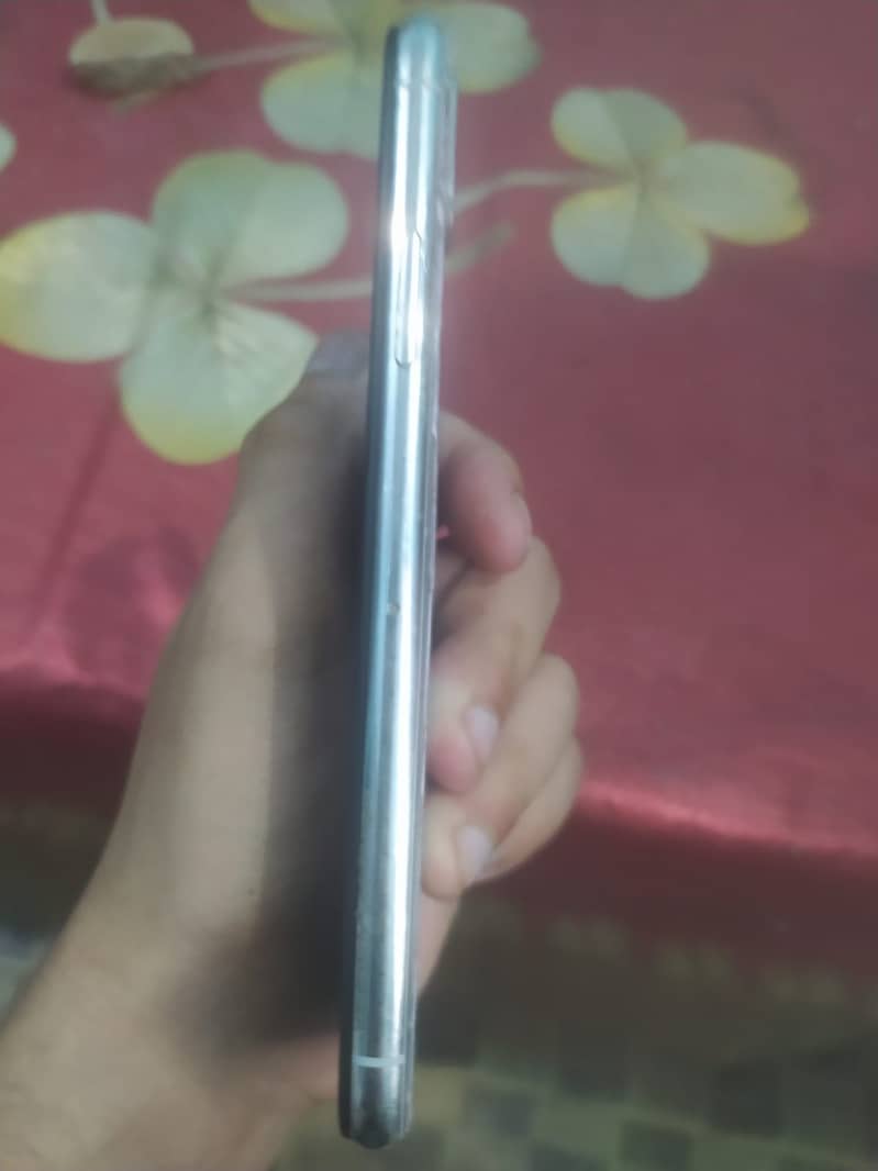 Apple iPhone X 1
