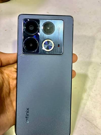 Infinix Note 40