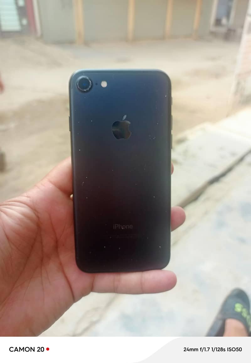 Apple iPhone 7 4