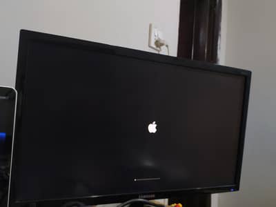 MacBook Pro 2017 | LCD Damaged | 16GB RAM | 512GB SSD | Fully Working