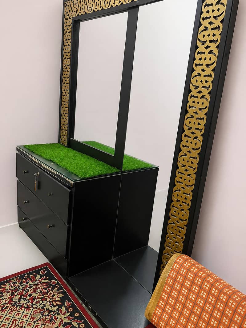 dressing table 1