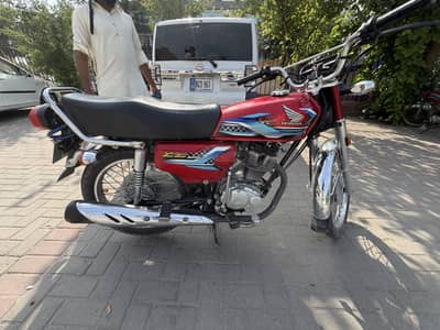 Honda 125 2024 First owner Islamabad Number