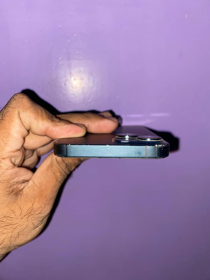 Apple iPhone 14 2