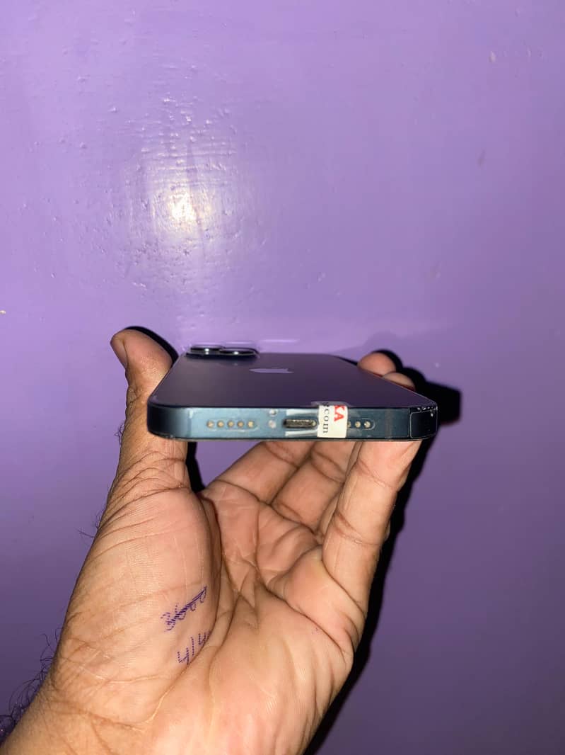 Apple iPhone 14 5