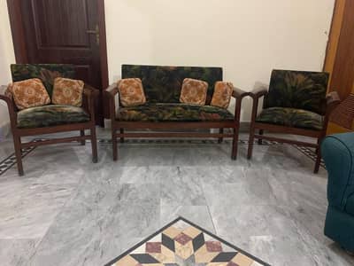 sofa set 4 seat very good quality wood fabric