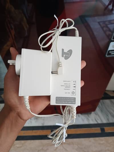 all router UPS with heavy adopter  8,9 hours backup
