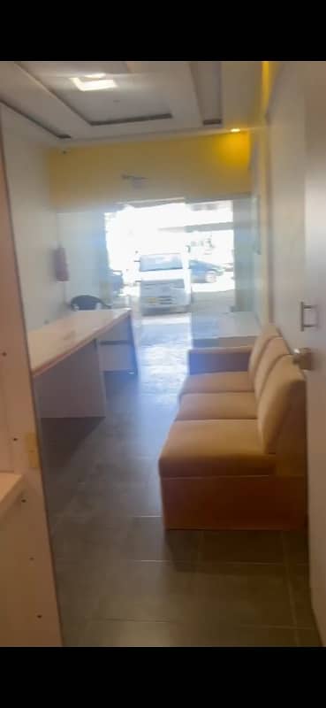 Shop Of 2250 Square Feet In Gulshan-e-Iqbal - Block 13/C For rent