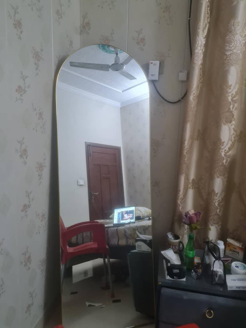 standing mirror 0