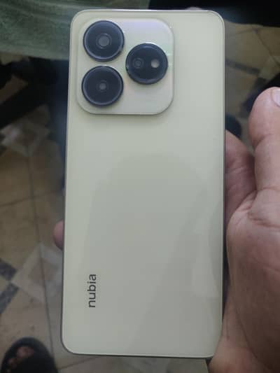 Nubia V60 ram 6+10 and storage 256 GB condition 10/10