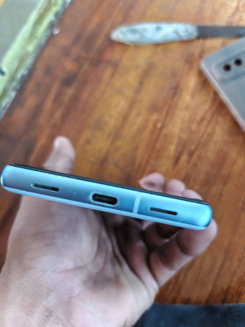 Google Pixel 7a 2