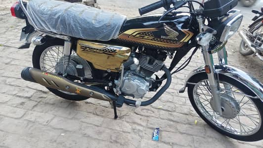 Honda 125 Self Start SE Gold 2024/25 model Black