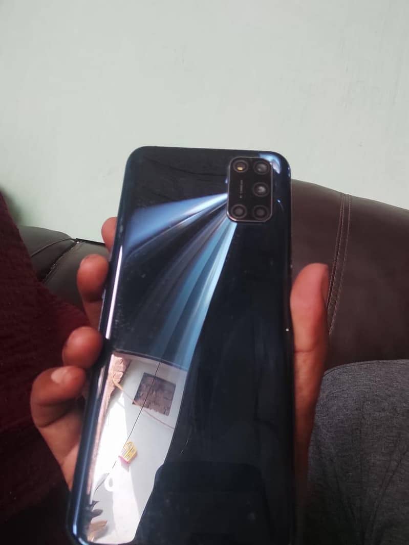 OPPO A52 1