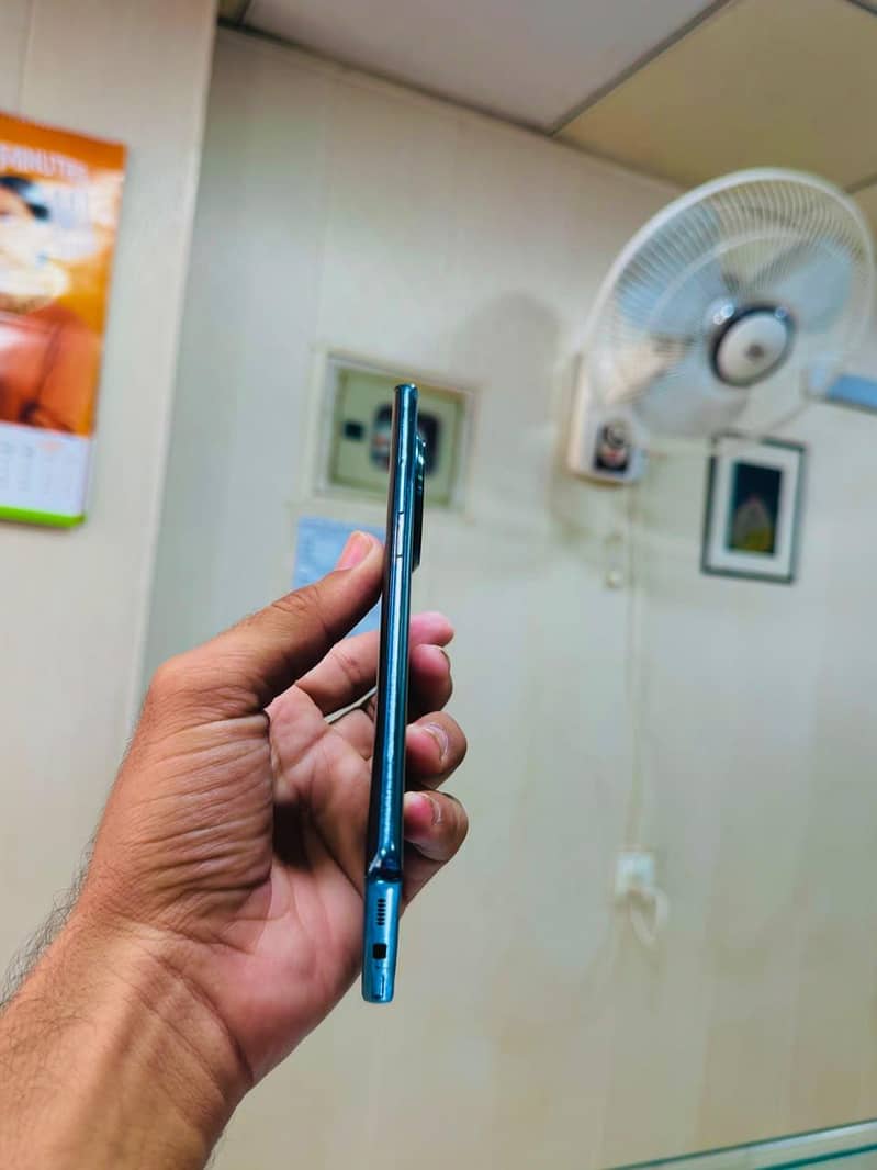 Tecno Spark 20 Pro Plus 3