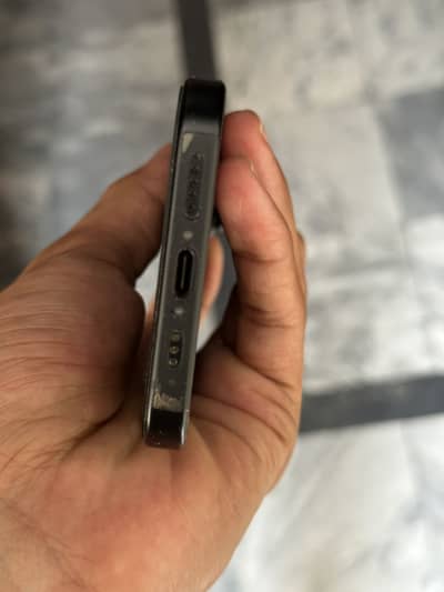 Apple iPhone 15