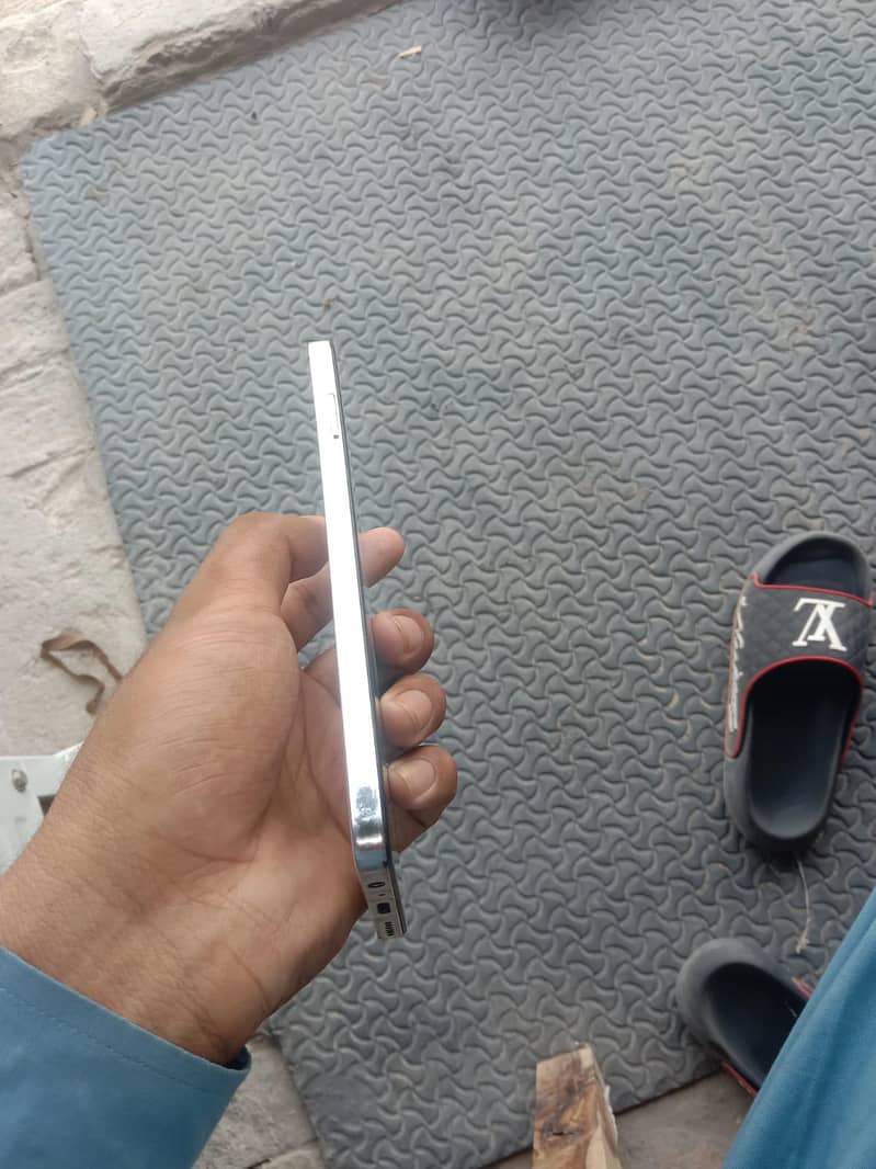Tecno CAMON 20 2