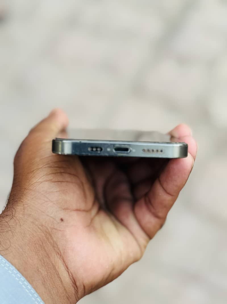 Apple iPhone 12 Pro 3