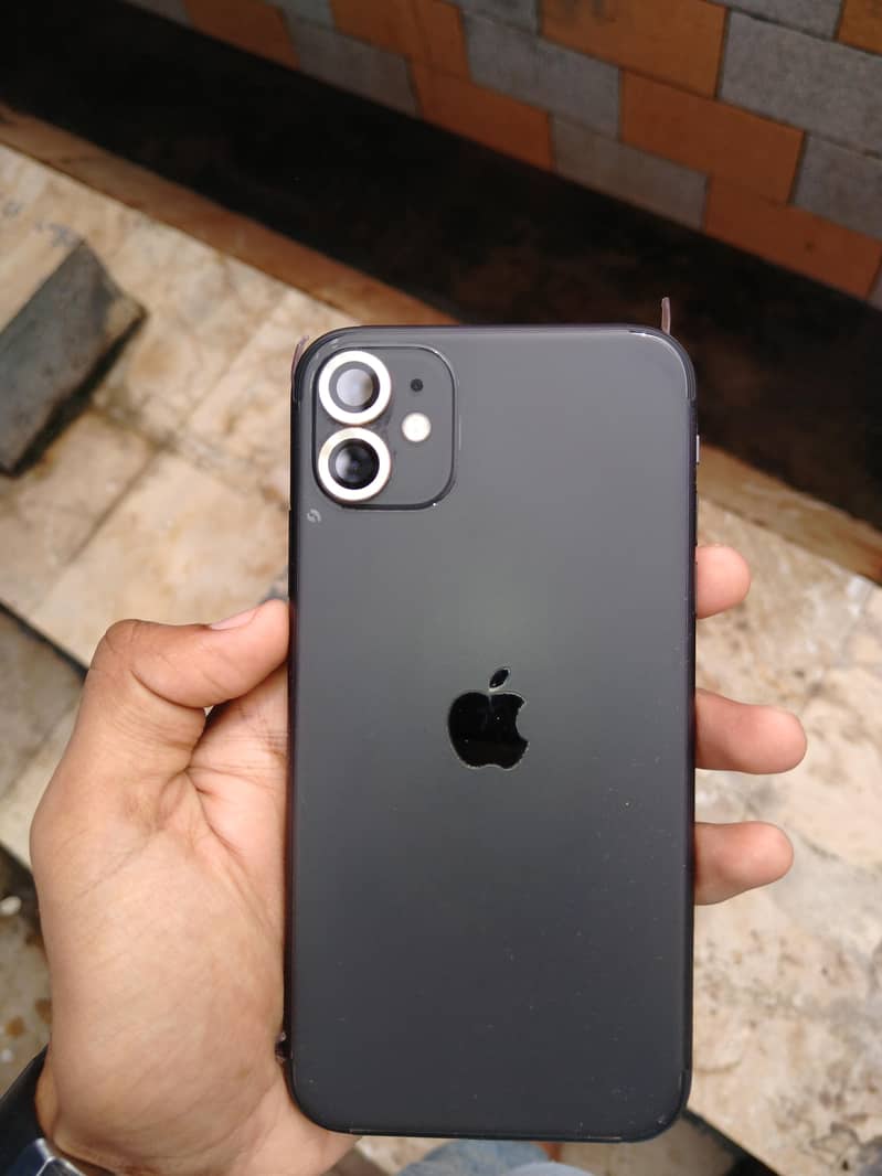 Apple iPhone 11 0