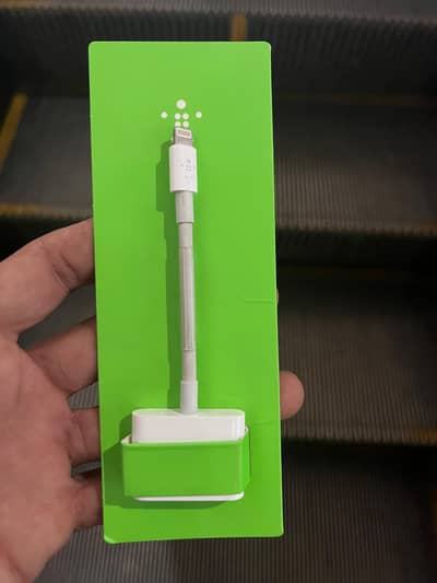 Belkin 3.5 mm Audio + Charge Rockstar Lightning Converter For Apple