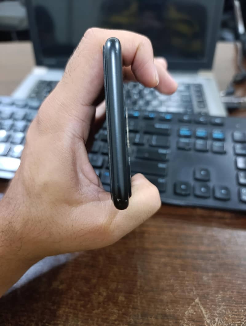 Apple iPhone 7 Plus 2
