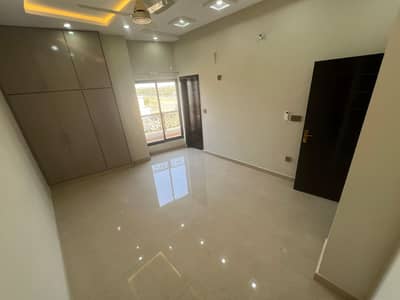 Flat for rent LDA Avenue