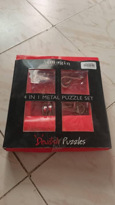 4 in 1 Metal Puzzle Set  Brain Teaser IQ Game Excellent Condition