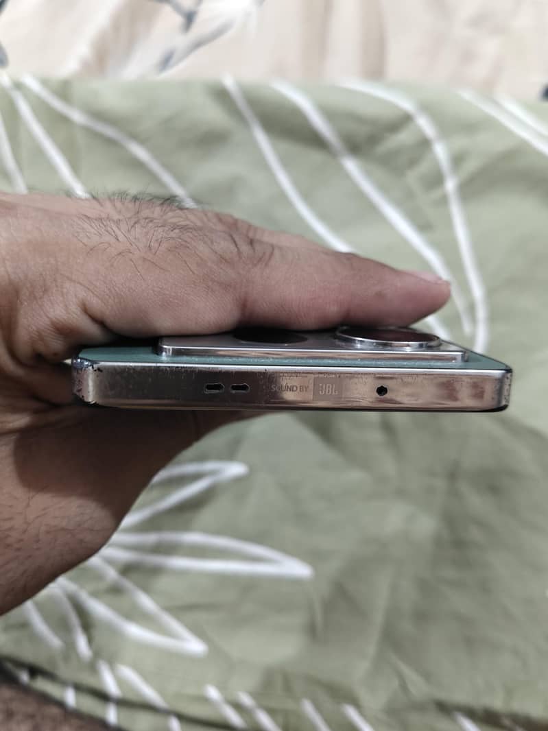 Infinix Note 40 4