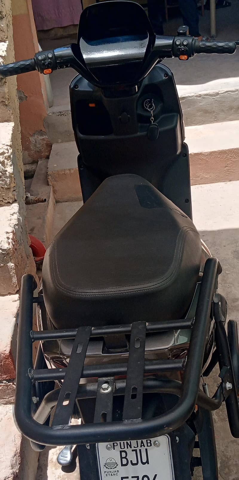 Revoo A12 3