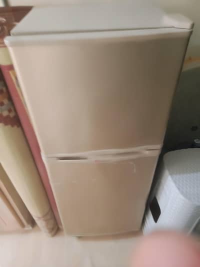 Dawlance Fridge for Sale – Excellent Working Condition | Neat & Clean