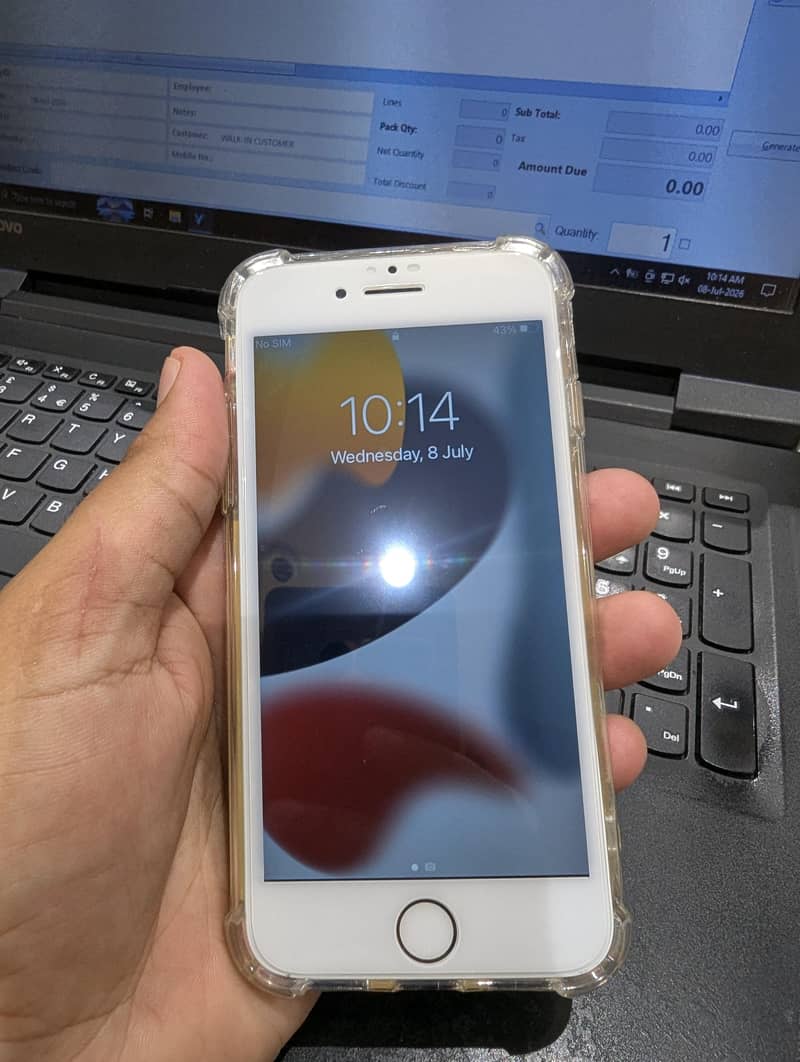 Apple iPhone 7 0