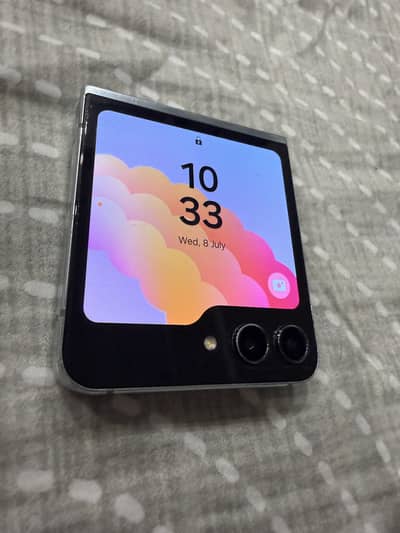 Samsung z flip 5 8/256gb non pta no sim time 10/10 white