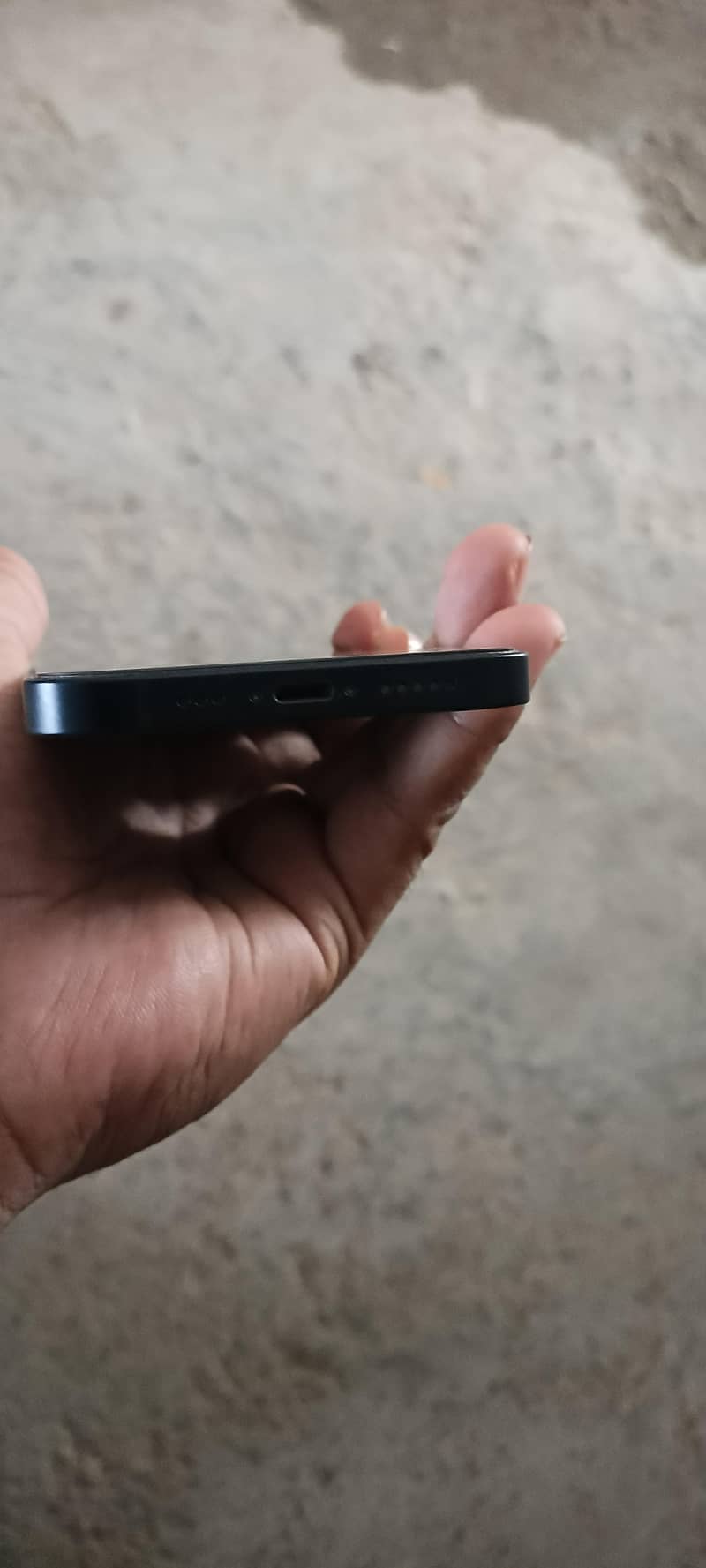 Apple iPhone 13 4