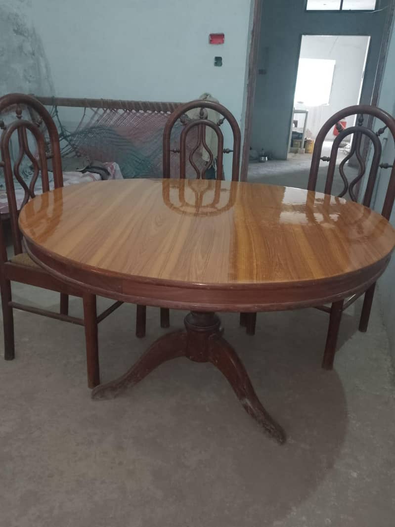 Dinning table 0