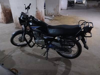 Suzuki GS 150 2013