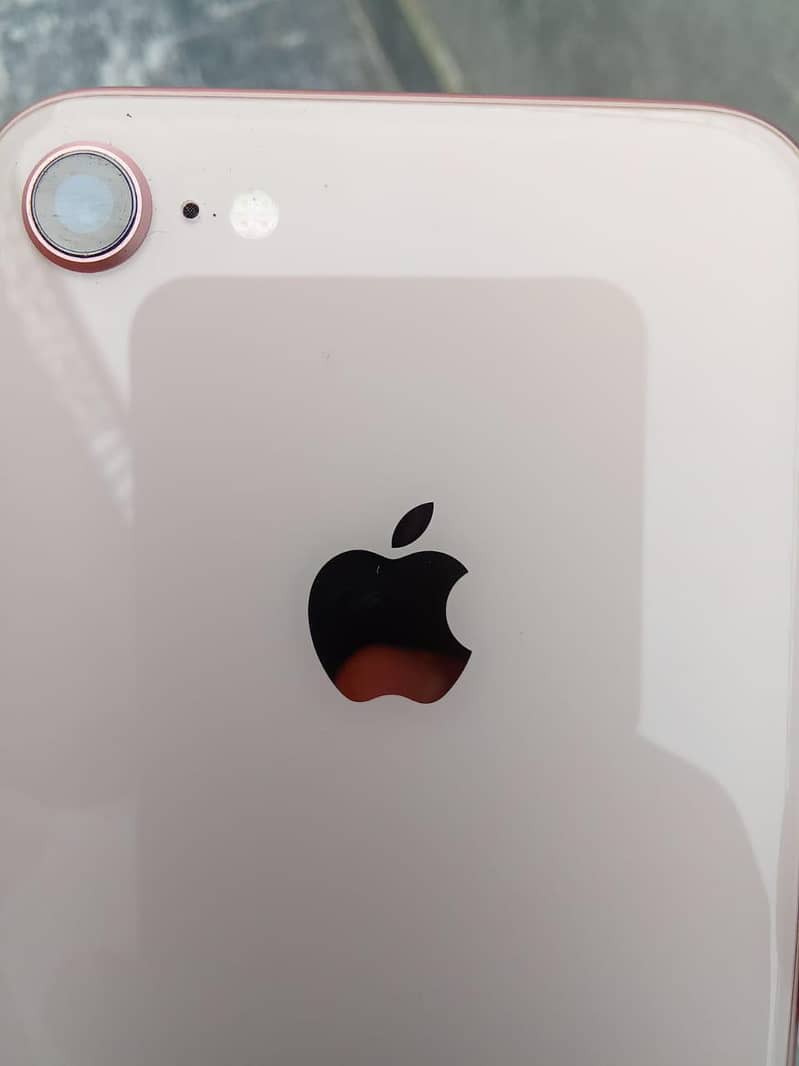 Apple iPhone 8 3