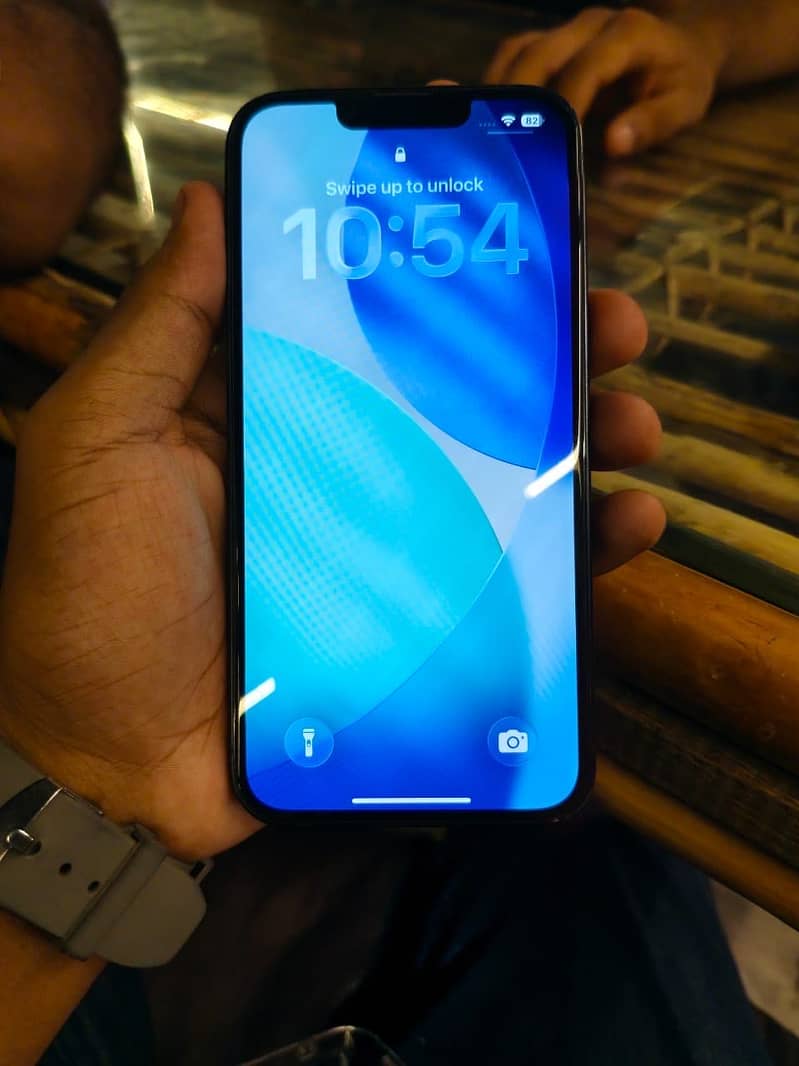Apple iPhone 13 1