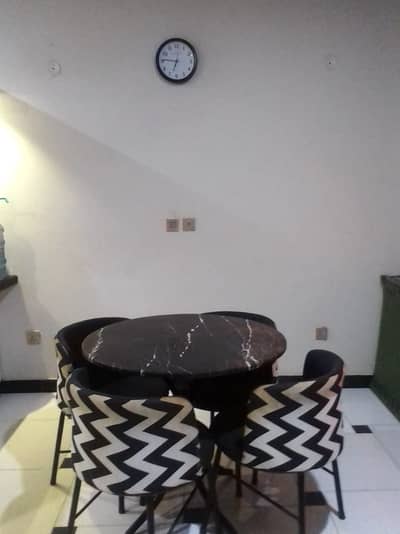 4-Seater Dining Table with 4 Chairs Excellent Condition