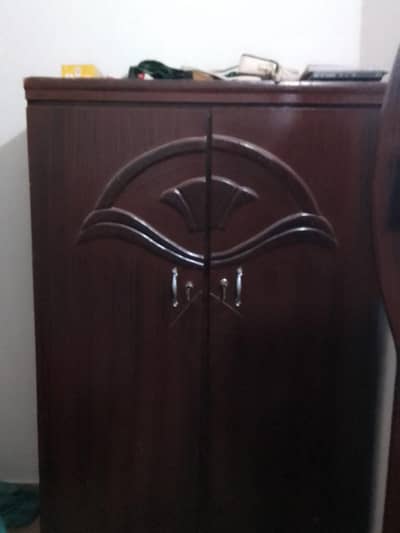 Almirah for sale