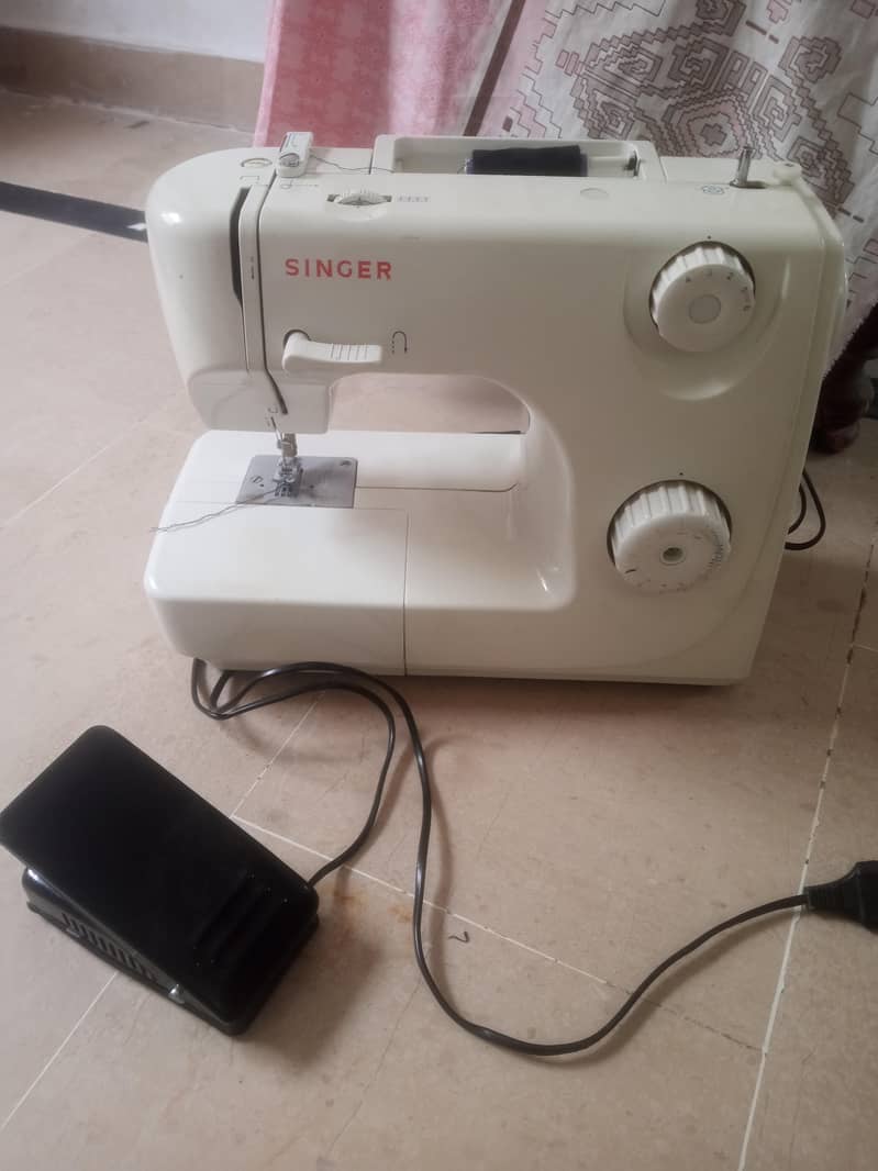singer sewing machine 0