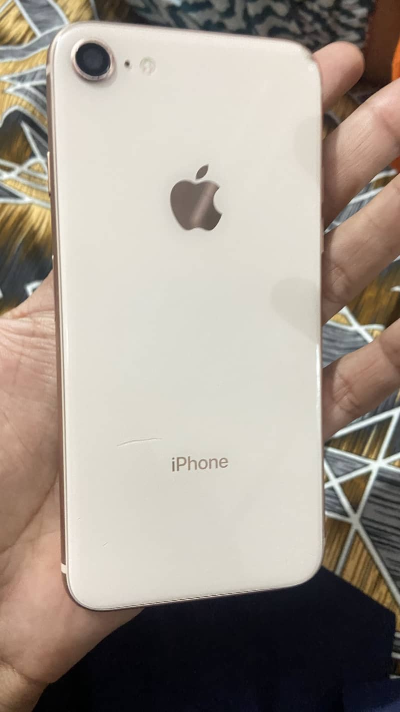 Apple iPhone 8 1