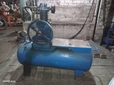 Air compressor he bina motor ke he 150 ponts Ka he