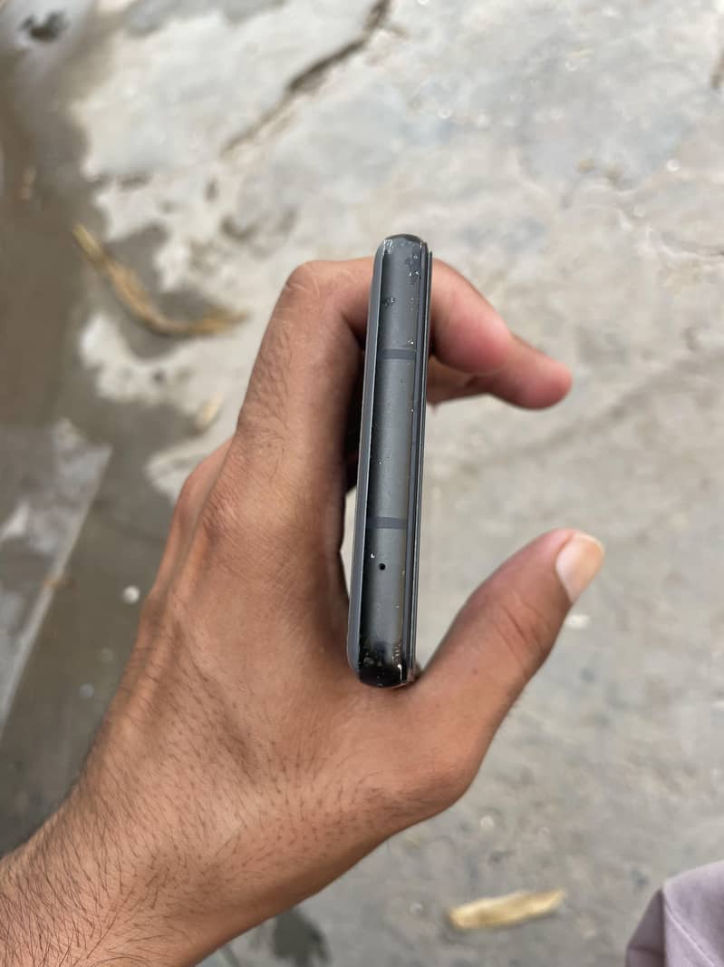 Google Pixel 6a 1