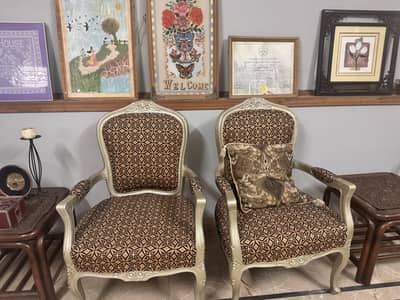 2 lounge chairs