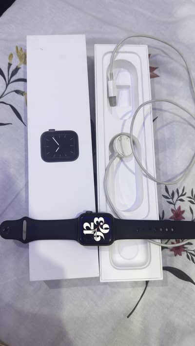 Apple Watch series 5 40mm