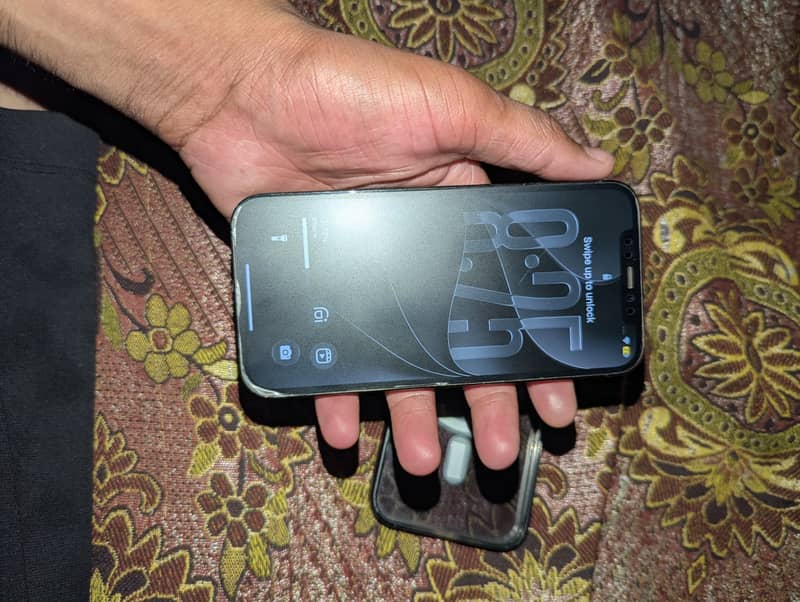 Apple iPhone 12 Pro 3