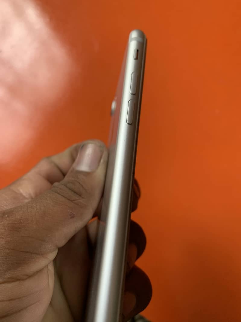 Apple iPhone 7 5