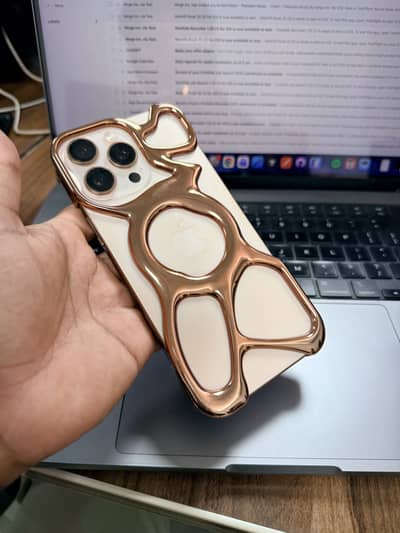 Alloy Metallic Molten Liquid Metal 16 Pro Max Cover