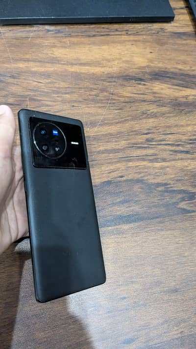 Vivo X80